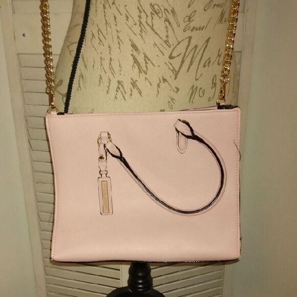 Victoria's Secret Light Pink Shoulder Bag with Gold Chain - Picture 3 of 5